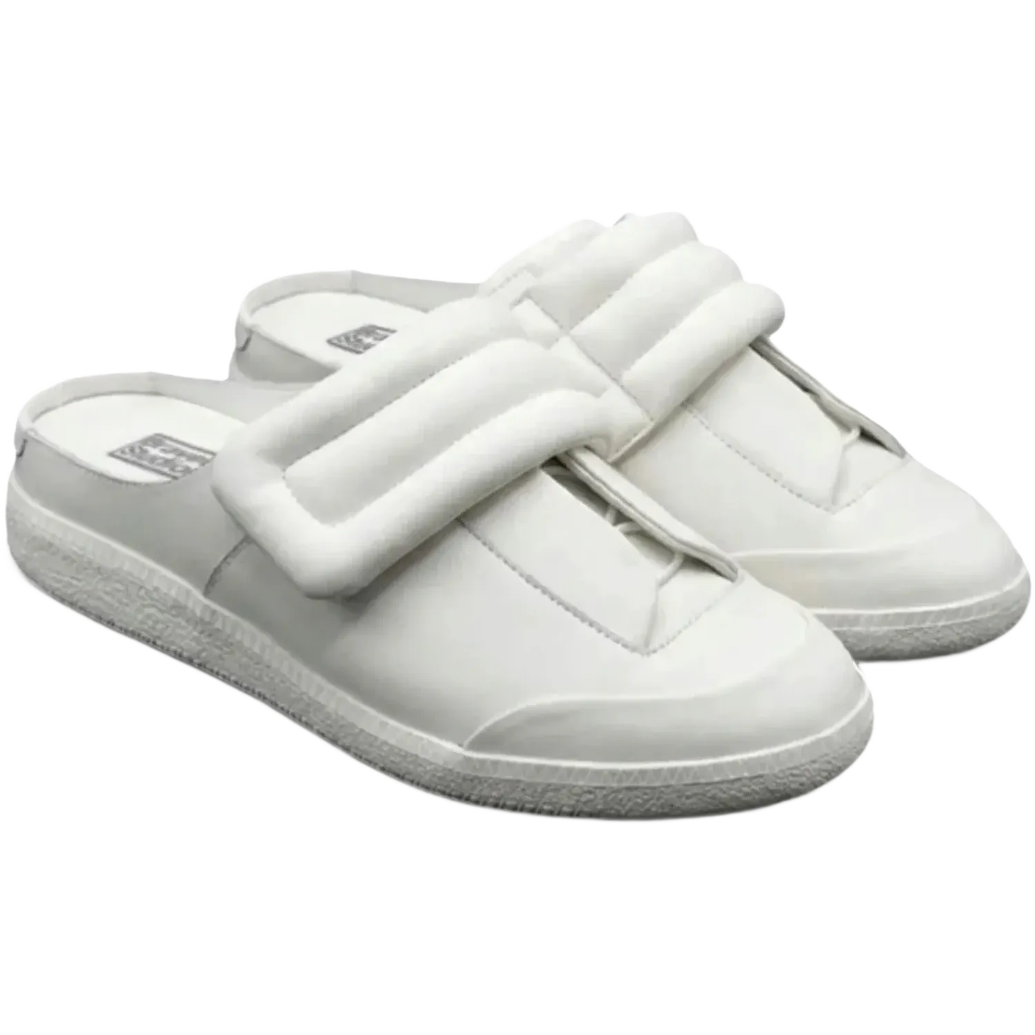 Bravest Studios 2016 Clogs White