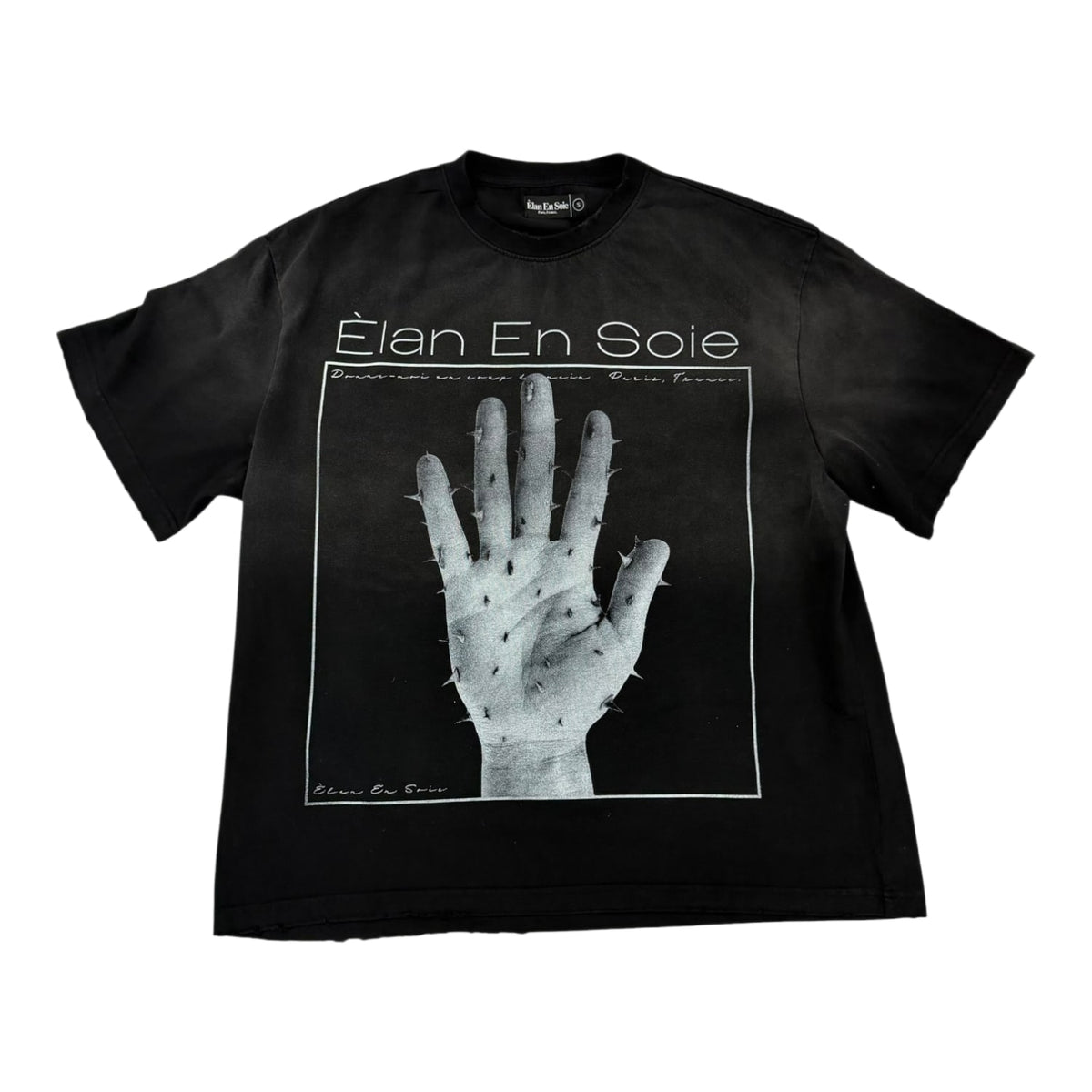 Èlan En Soie Need A Hand T-Shirt