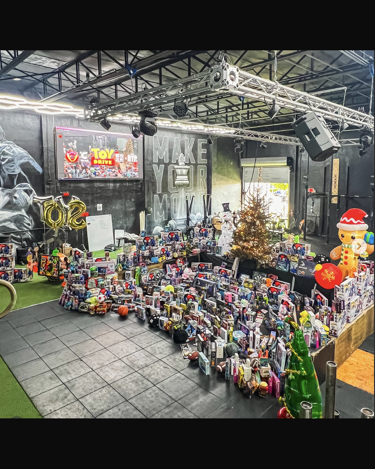 HŸP × BOXR Holiday Toy Drive 2024