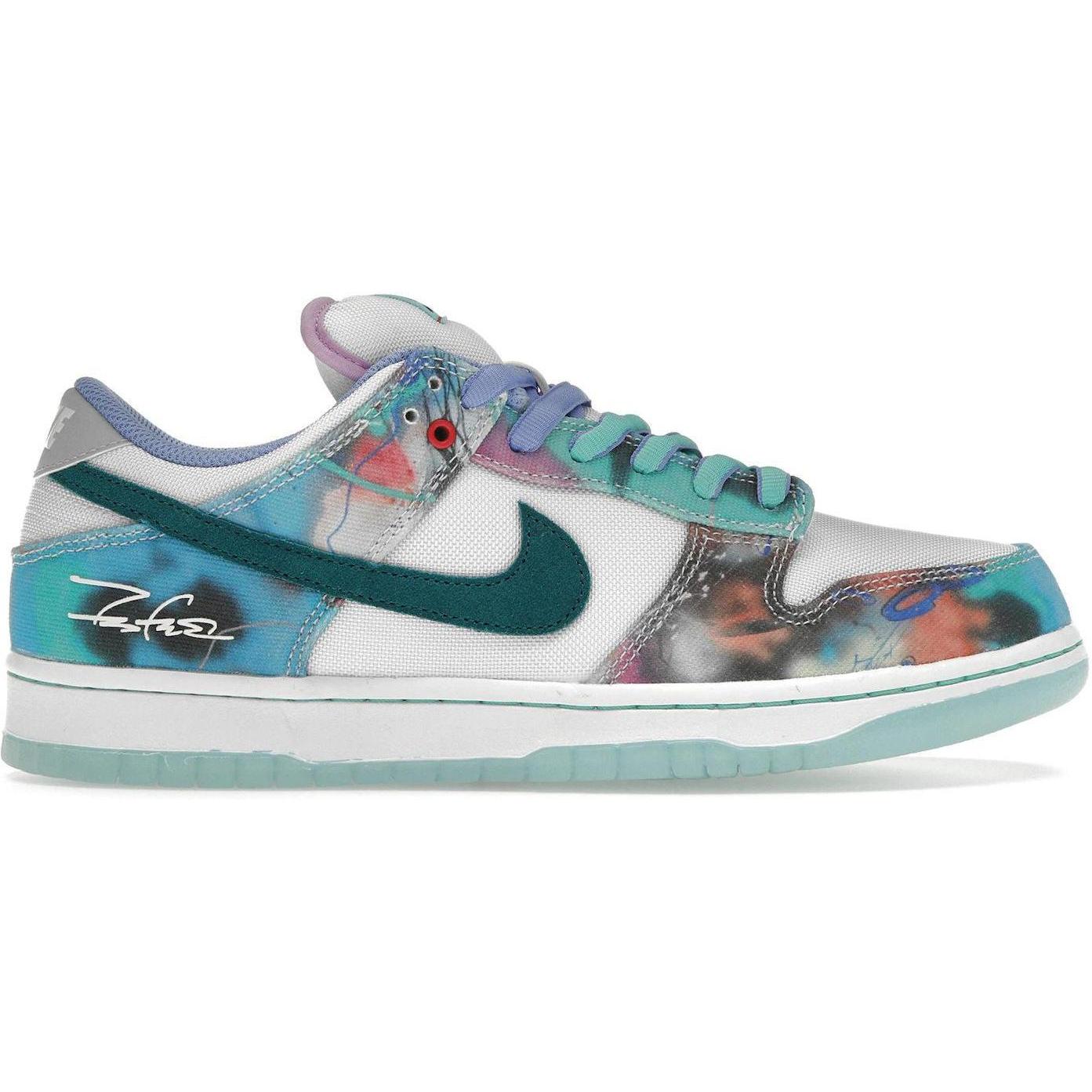 Nike SB Dunk Low Futura Laboratories Bleached Aqua