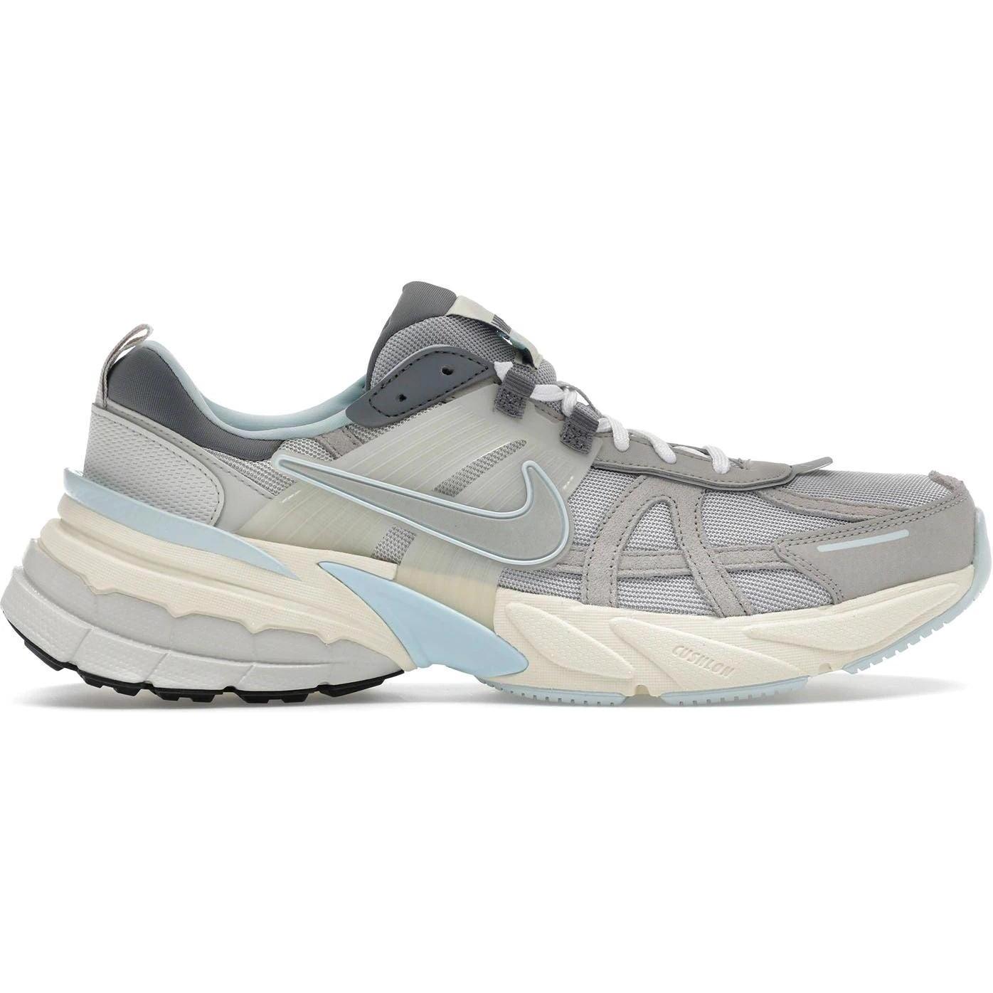 Nike V2K Run Light Bone Metallic Platinum (Women's)