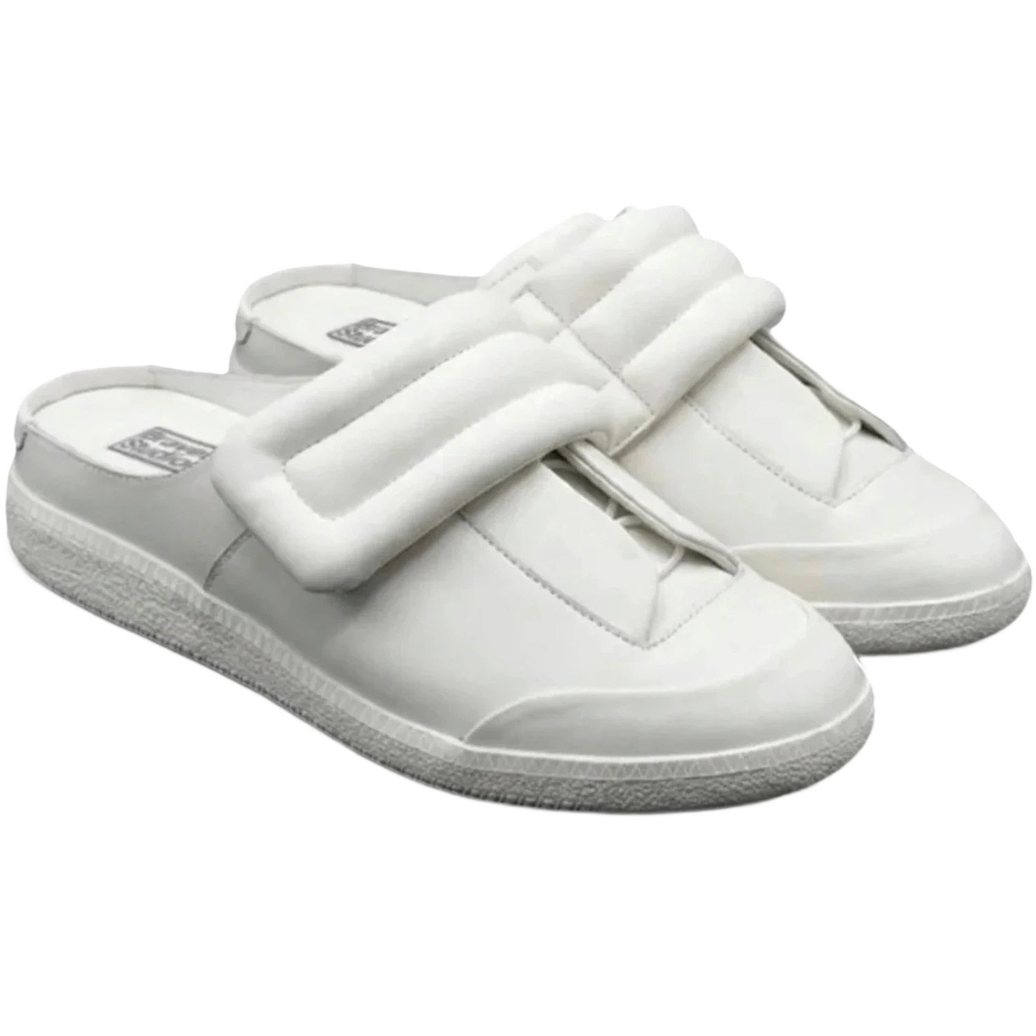 Bravest Studios 2016 Clogs White